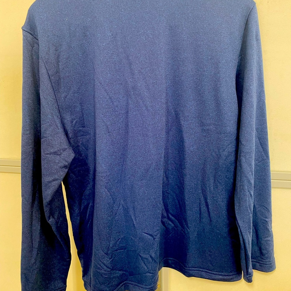 Men’s Izod 1/4 Zip Sweatshirt Pullover with tag.